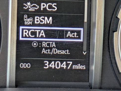 Used 2023 Toyota 4Runner Limited RWD image 10