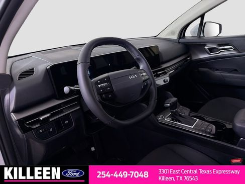 Used 2026 Kia Sportage LX w/ LX Convenience Package AWD/4WD image 10