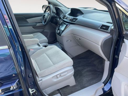 Used 2014 Honda Odyssey EX image 11