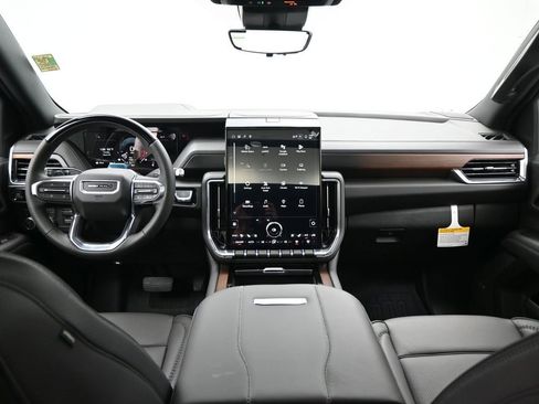 New 2026 GMC Yukon XL Denali image 9