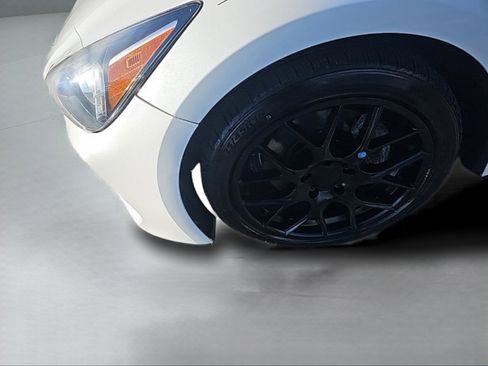 Used 2021 Kia Stinger GT-Line image 12