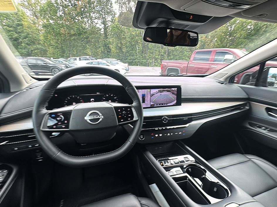 Certified 2025 Nissan Murano SL AWD/4WD image 29