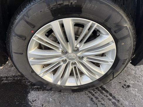 Used 2022 Mitsubishi Outlander ES image 4