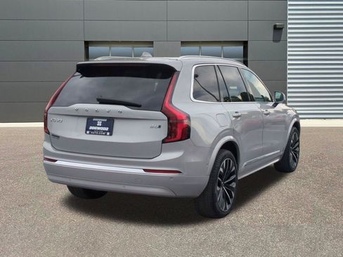 Certified 2025 Volvo XC90 B6 Plus AWD/4WD image 7