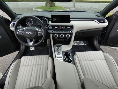 Used 2023 Genesis G70 2.0T w/ Sport Prestige Package image 43