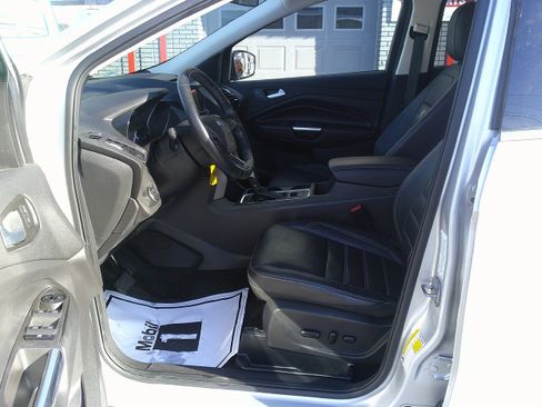 Used 2018 Ford Escape SEL image 13