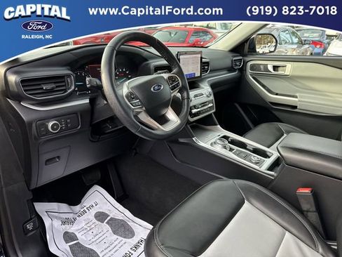 Certified 2022 Ford Explorer XLT w/ Equipment Group 202A image 18