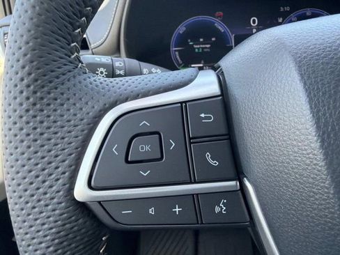 New 2026 Toyota Sienna Limited FWD image 25
