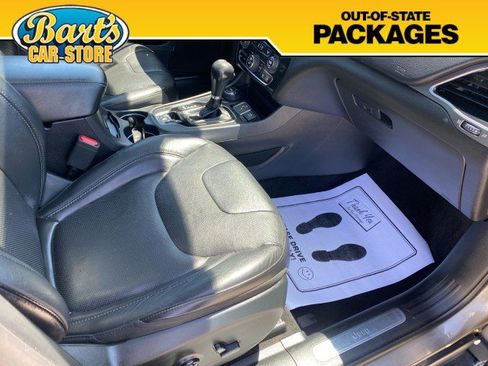 Used 2019 Jeep Cherokee Limited AWD/4WD image 17