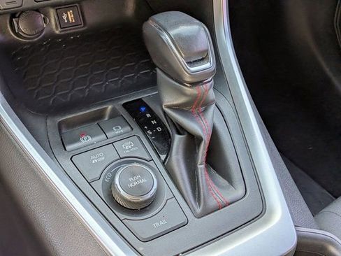 Used 2023 Toyota RAV4 SE w/ Weather & Moonroof Package AWD/4WD image 22