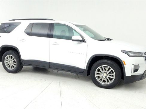 Used 2023 Chevrolet Traverse LT image 8