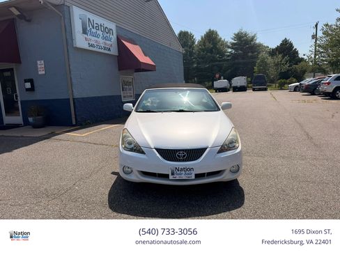 Used 2004 Toyota Solara SE FWD image 2