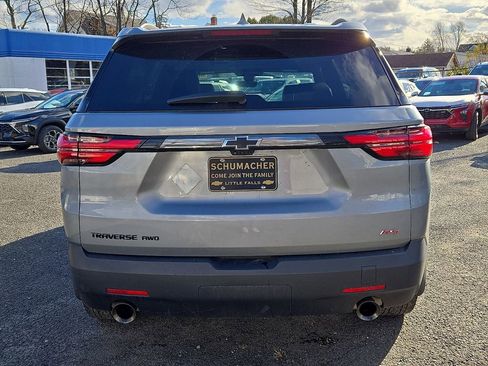 Used 2023 Chevrolet Traverse RS w/ LPO, Floor Liner Package image 7