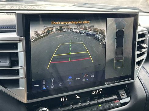 Used 2023 Toyota Tundra Platinum image 27