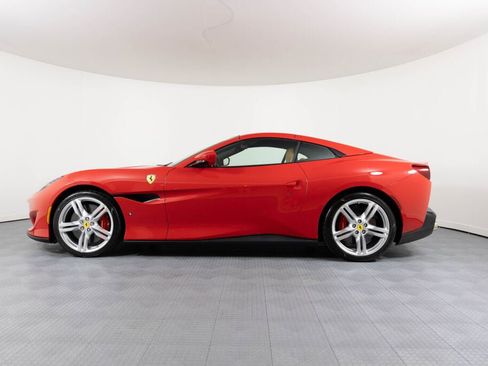 Certified 2020 Ferrari Portofino RWD image 8