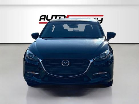 Used 2018 MAZDA MAZDA3 Grand Touring image 2