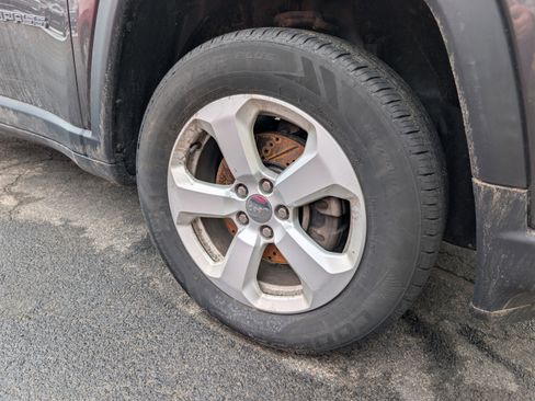 Used 2021 Jeep Compass Latitude w/ Convenience Group image 9