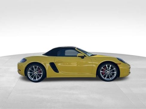 Used 2021 Porsche 718 Boxster S image 8