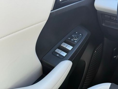 New 2026 Mitsubishi Outlander SE AWD/4WD image 7