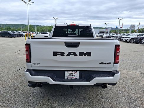 Certified 2025 RAM 1500 Tradesman w/ Night Edition AWD/4WD image 22