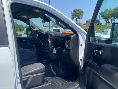 New 2025 GMC Sierra 3500 Pro w/ Convenience Package image 26