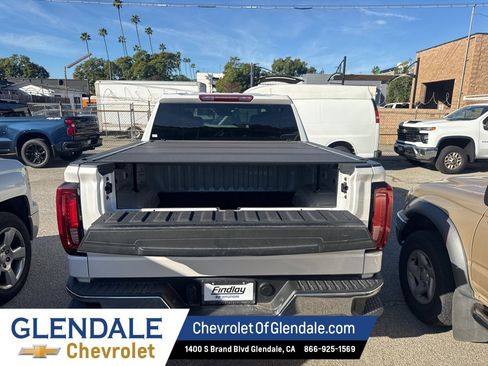 Used 2024 GMC Sierra 1500 SLT w/ X31 Off-Road Package image 8