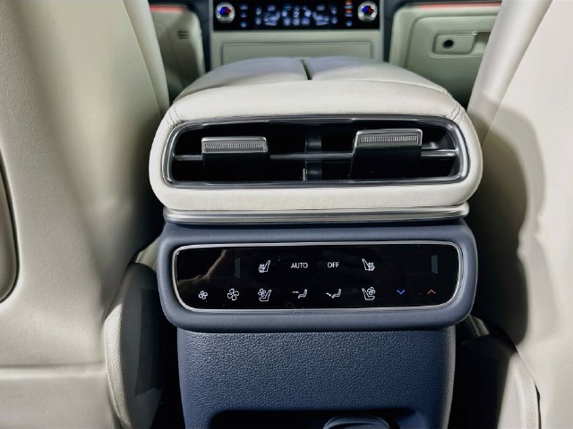 New 2027 Genesis GV80 3.5T Prestige AWD/4WD image 18