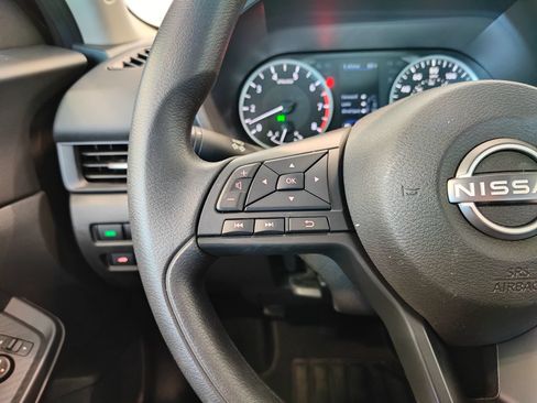 Used 2025 Nissan Sentra S FWD image 16