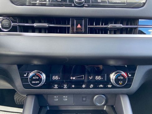 New 2025 Mitsubishi Outlander AWD image 28
