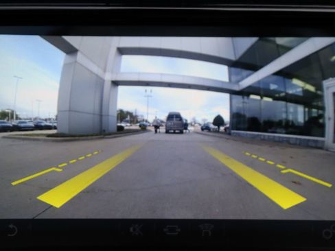 Used 2016 Jaguar XJ R-Sport image 23