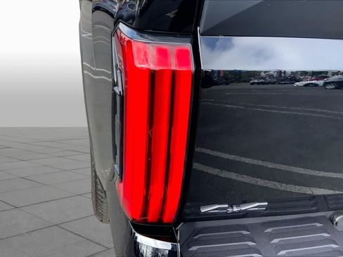 New 2026 Toyota Tundra SR5 AWD/4WD image 14
