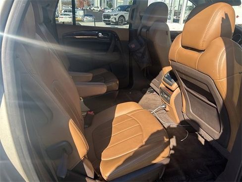 Used 2015 Buick Enclave Leather image 6