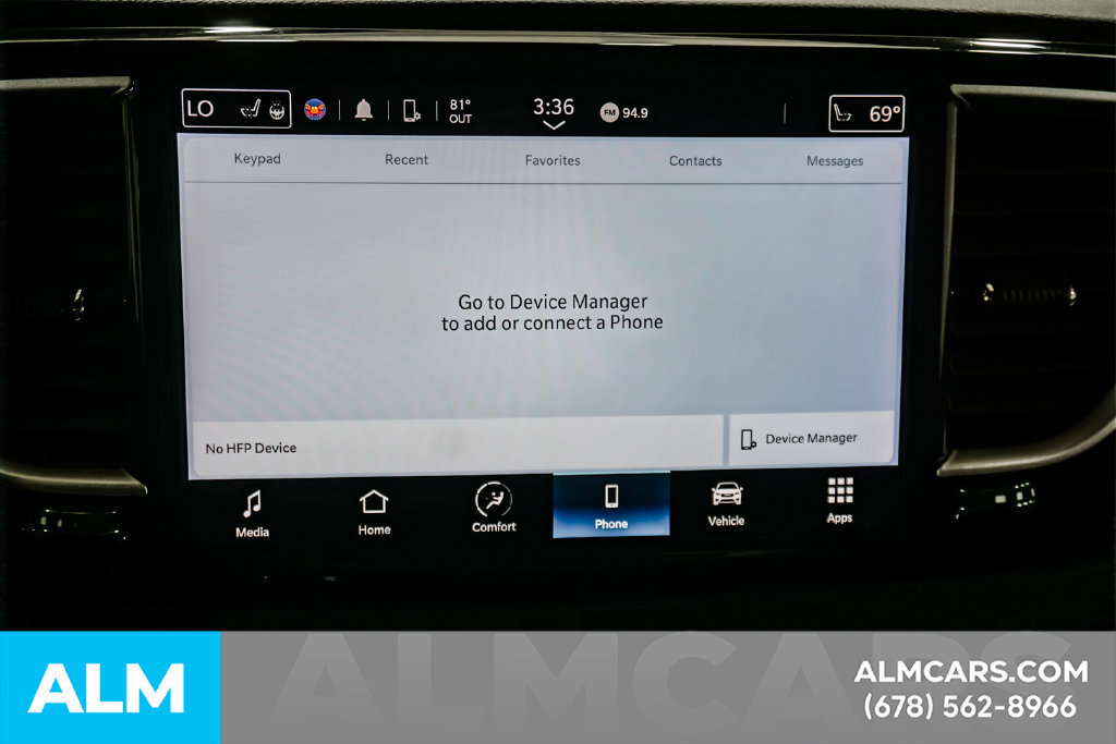 Used 2023 Chrysler Pacifica Touring-L FWD image 35