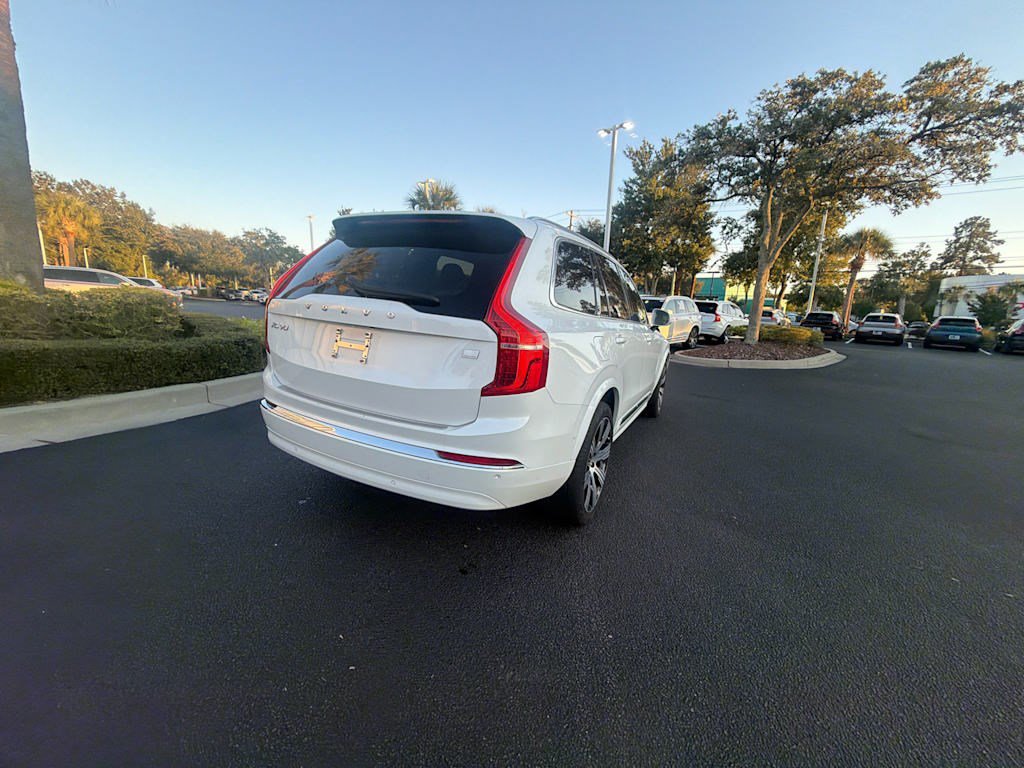 Used 2024 Volvo XC90 T8 Plus w/ Protection Package Premier AWD/4WD image 13