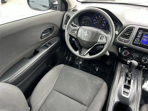 Used 2020 Honda HR-V LX image 15