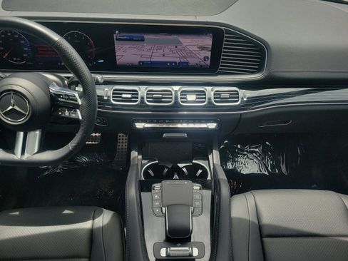 Certified 2024 Mercedes-Benz GLS 450 4MATIC image 15