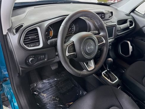 Used 2021 Jeep Renegade Sport w/ Sport Appearance Group image 17