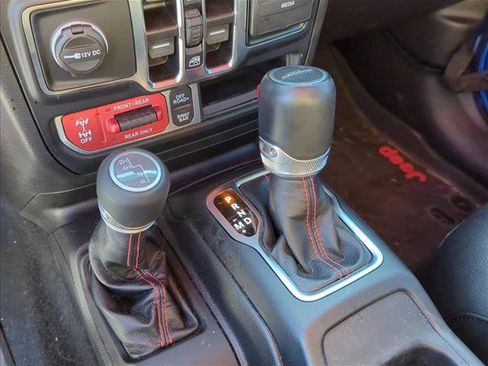 Used 2023 Jeep Gladiator Rubicon w/ Safety Group image 22