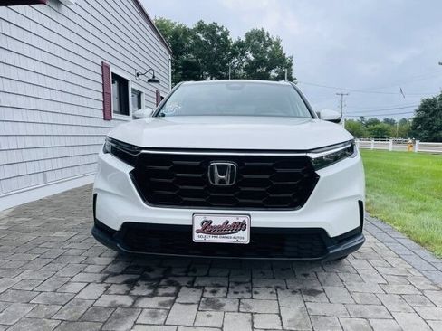 Used 2024 Honda CR-V EX image 3