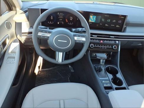 New 2026 Hyundai Sonata SE FWD image 13