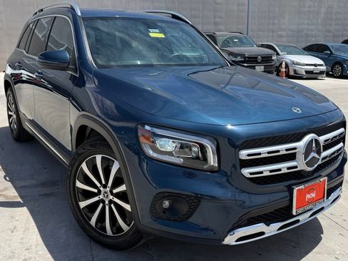 Used 2022 Mercedes-Benz GLB 250 4MATIC image 1