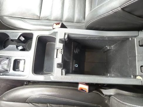 Used 2017 Ford Escape SE w/ SE Leather Comfort Package AWD/4WD image 22