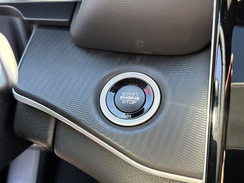 New 2025 Jeep Grand Cherokee L Laredo w/ Luxury Tech Group I image 39