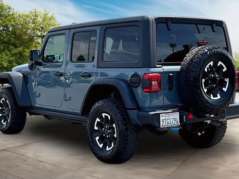 Used 2025 Jeep Wrangler Unlimited Rubicon 4xe w/ Safety Group AWD/4WD image 4