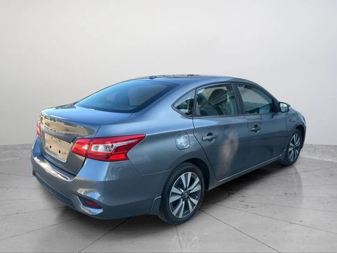 Used 2019 Nissan Sentra SL FWD image 13