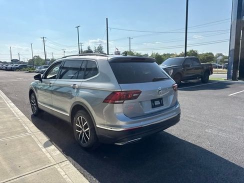 Used 2021 Volkswagen Tiguan SE w/ Panoramic Sunroof Package AWD/4WD image 5
