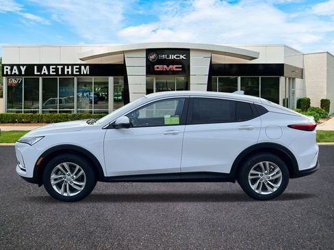 Used 2026 Buick Envista Preferred w/ Convenience I Package image 2