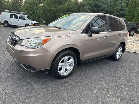 Used 2014 Subaru Forester 2.5i AWD/4WD image 11