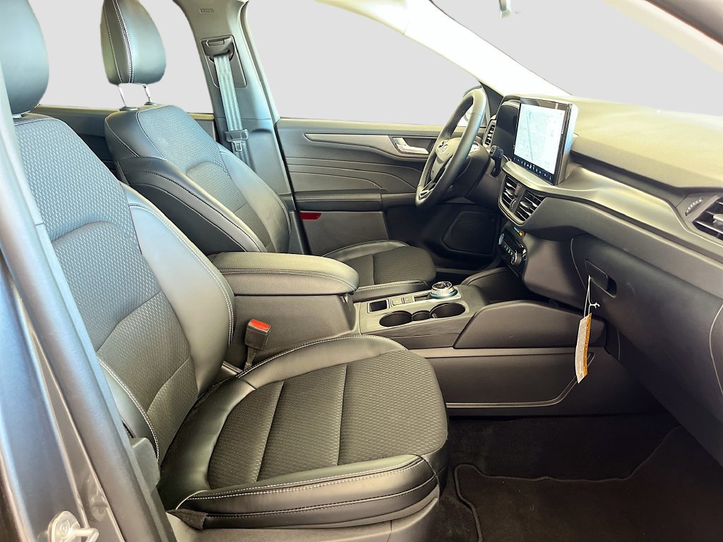 Used 2025 Ford Escape SE FWD image 29