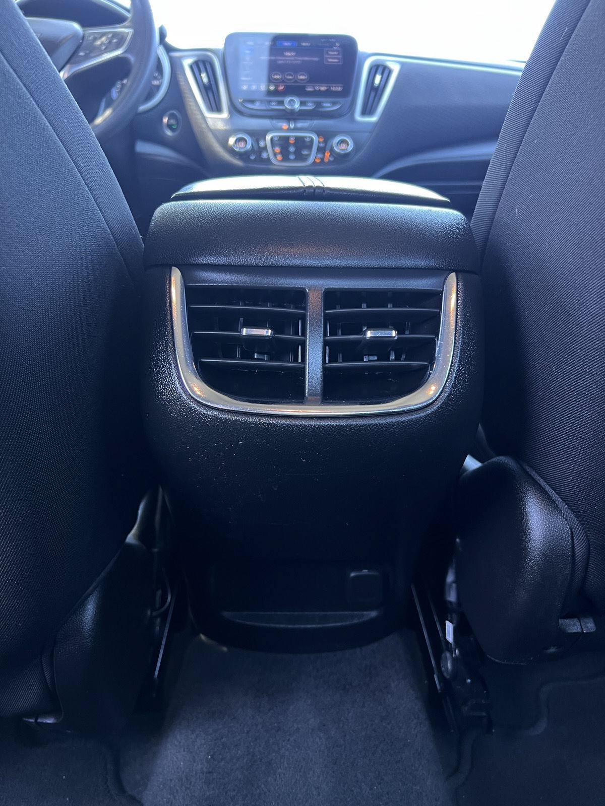 Used 2024 Chevrolet Malibu LT FWD image 19